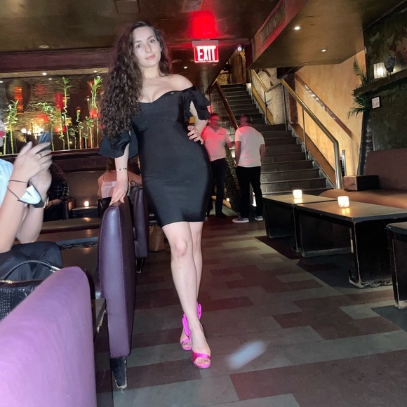 Dress - Picture 2 of 3